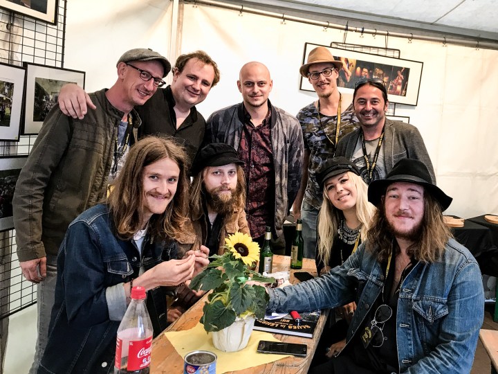 4e136f63-68e7-439d-b871-6dc5876093c2_rw_1920